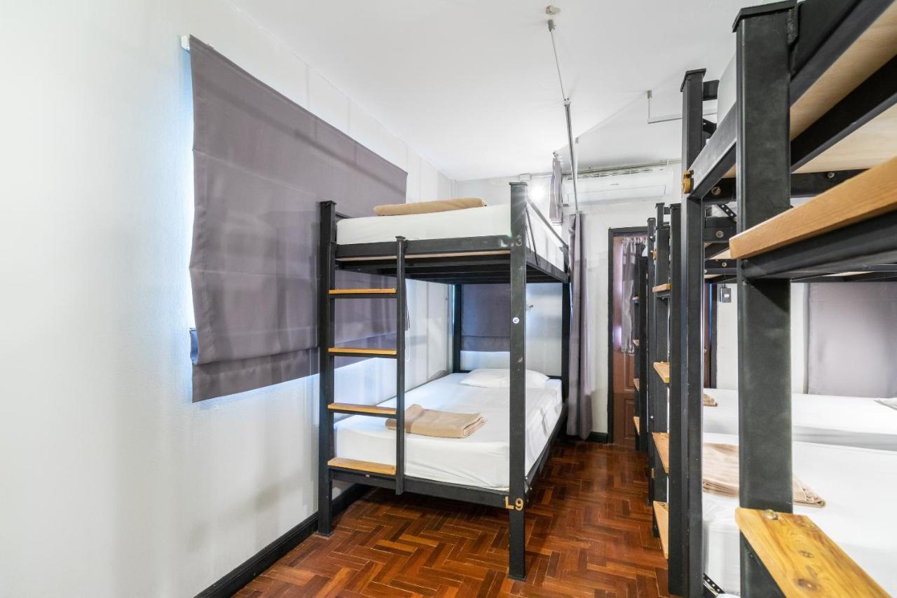 Oyo 677 Le Loftel Hostel Чиангмай Екстериор снимка
