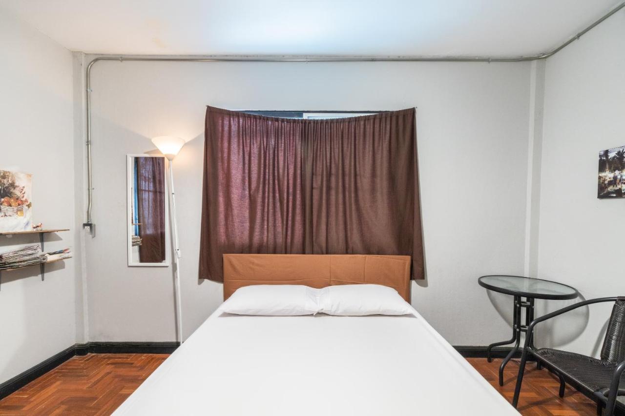 Oyo 677 Le Loftel Hostel Чиангмай Екстериор снимка